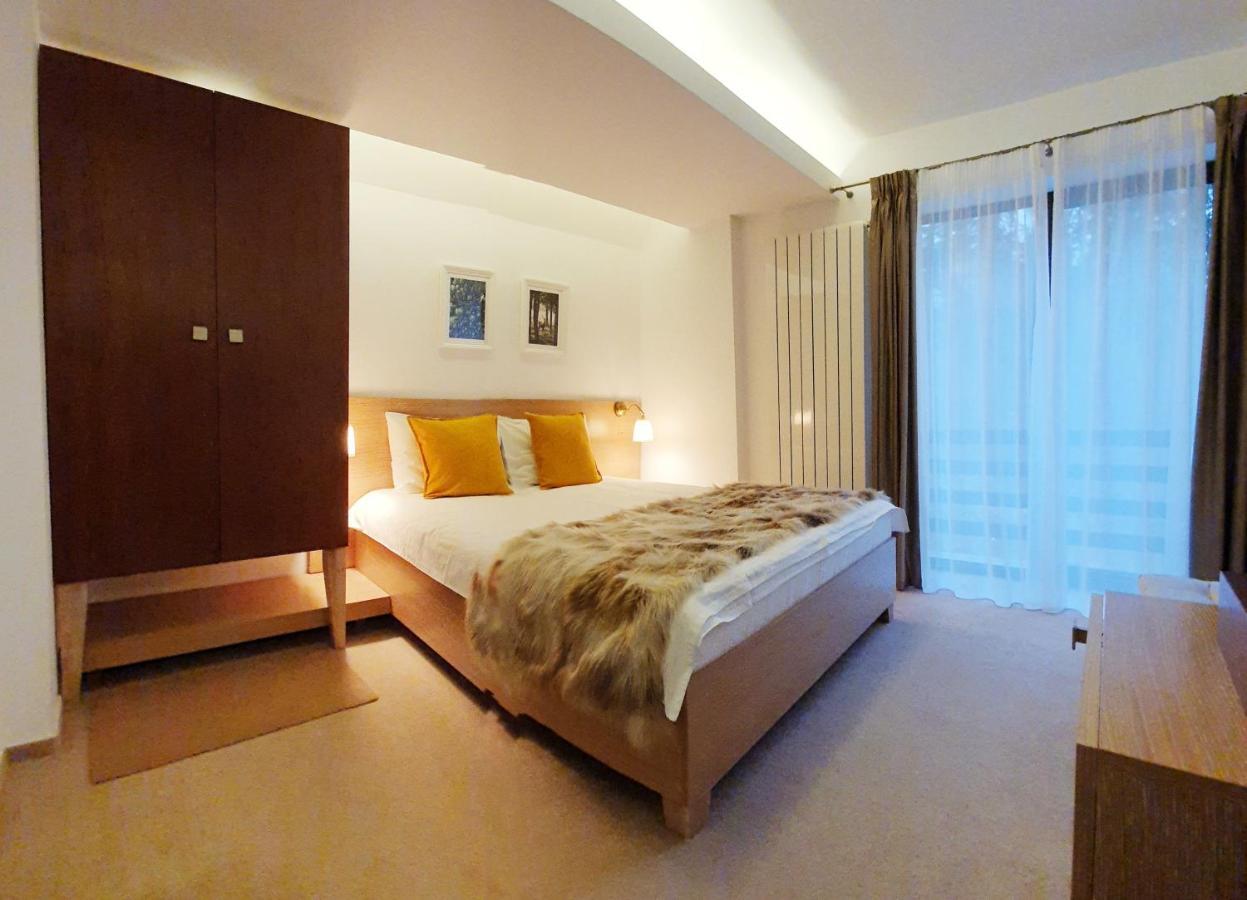 Casa Varful Cu Dor 2* סינאיה